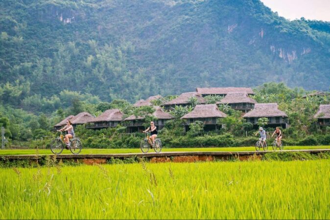 Cycling in Mai Chau