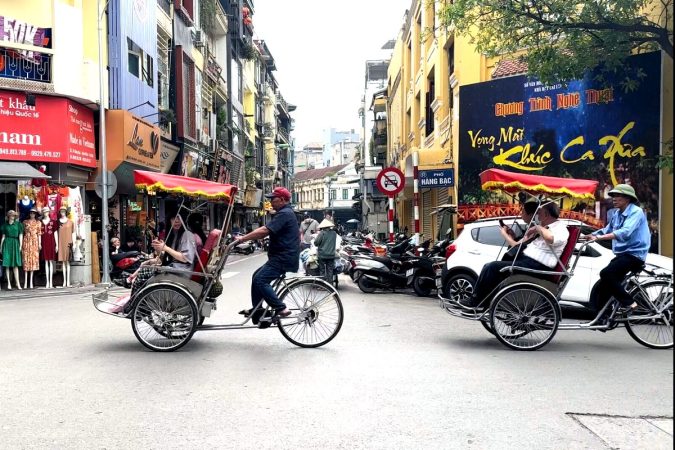 Tour of Ha Noi Old Quarter by Cyclo