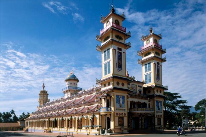 Cao Dai Temple