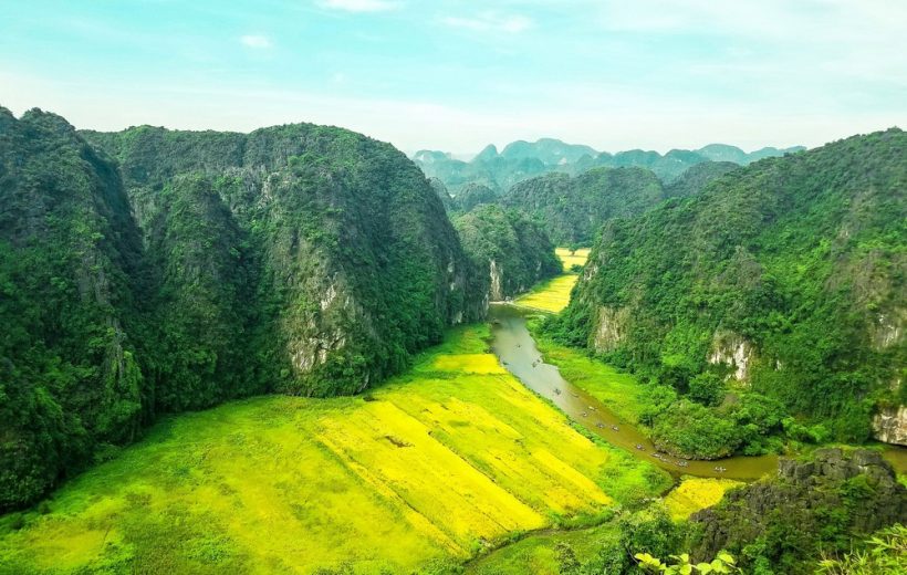 Touch Vietnam - The land of smile. Tour 10 Days