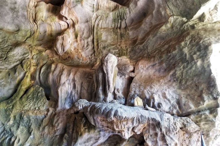 Elephant Cave in Vang Vieng