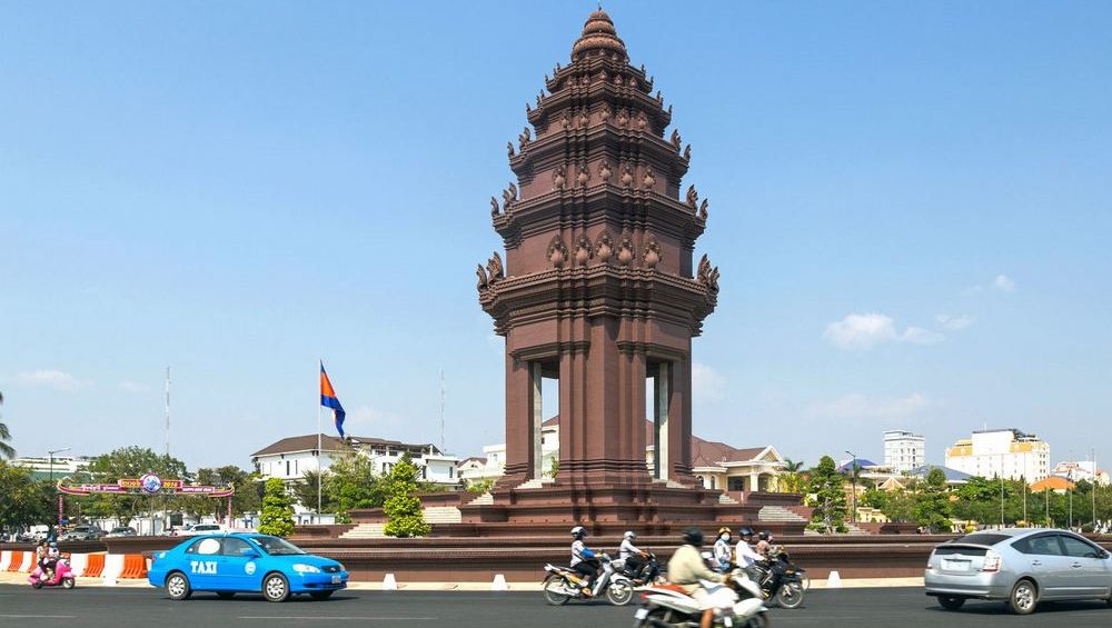 Independence Monument phnom penh