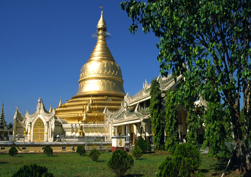 Maha Wizaya Pagoda in Yangon, Myanmar