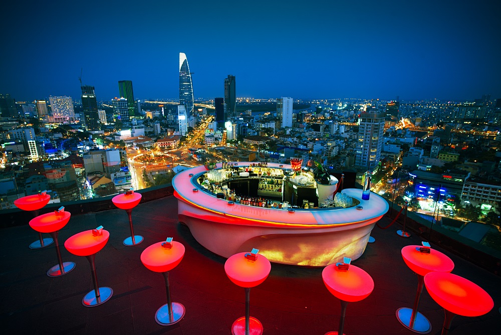 Chill sky bar Saigon nightlife rooftop bars