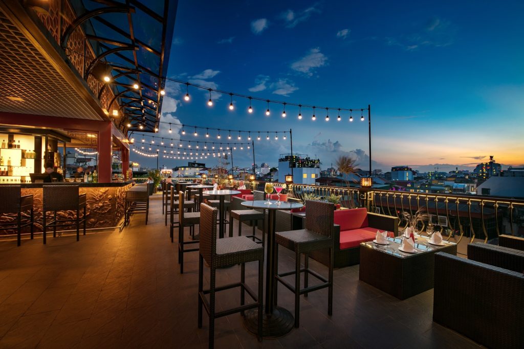 MK Rooftop Bar & Restaurant