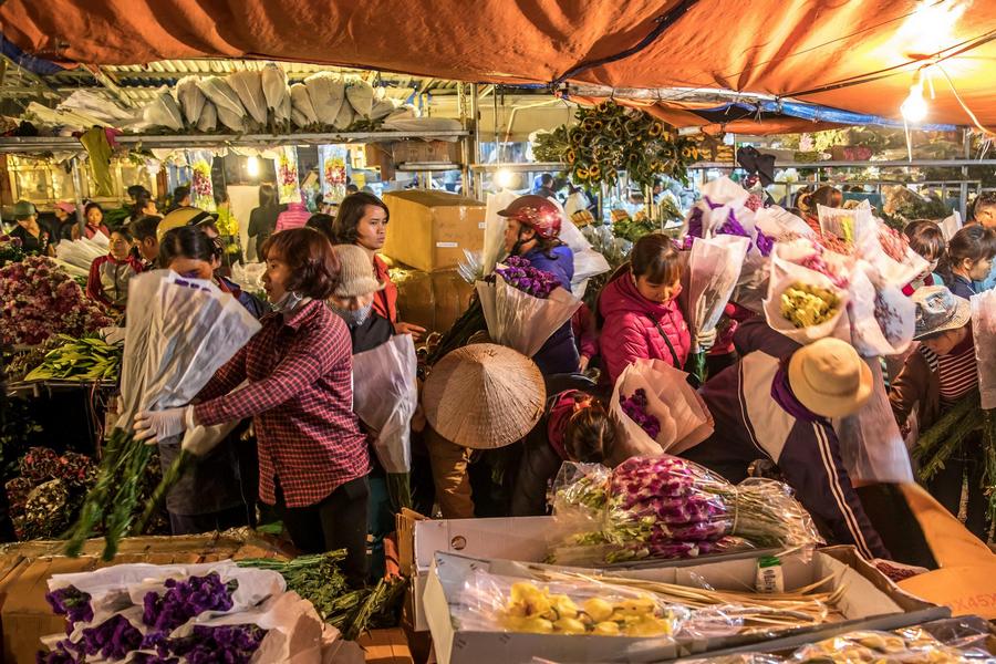 Quang Ba Flower market-03