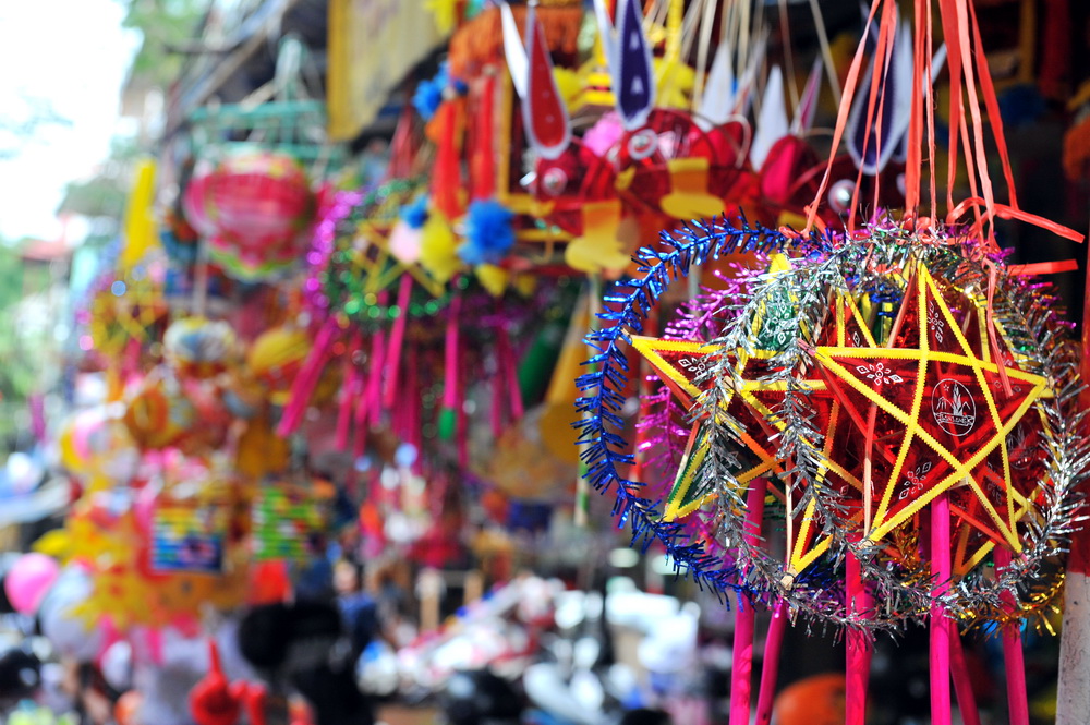 Star lantern is the most popular traditional toys
