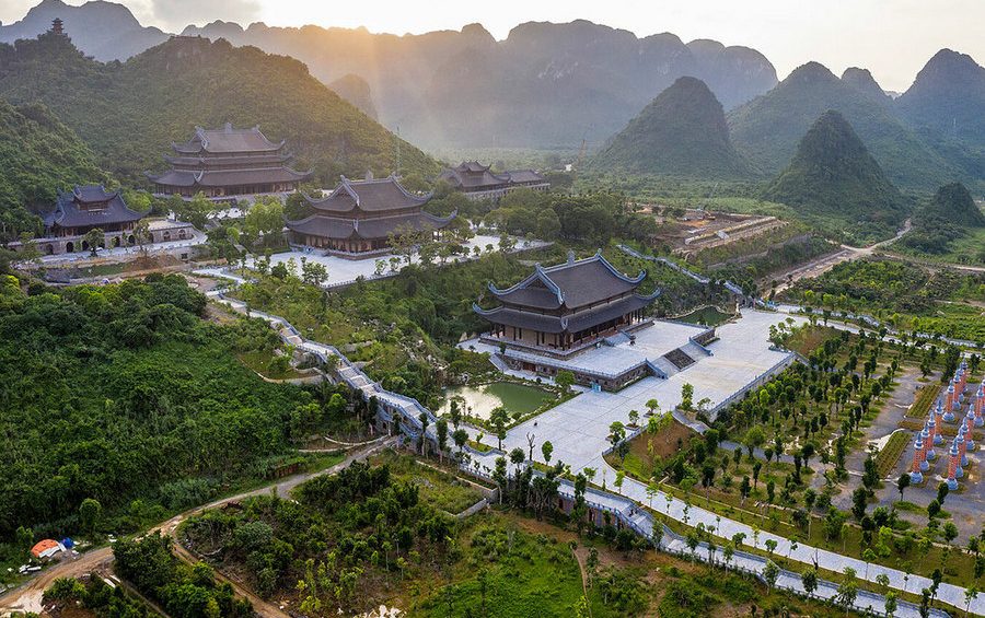Tam Chuc Pagoda in Ha Nam
