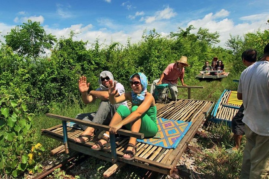 Cambodia's Nori - 'bamboo trains' are on track