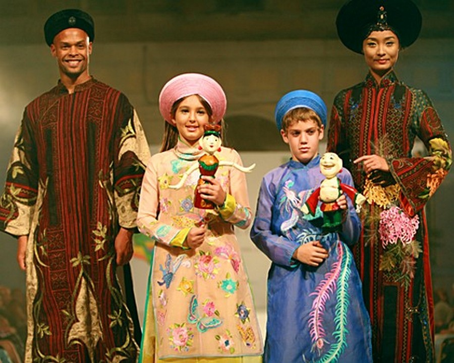 Unique designs in Minh Hanh’s fashion show