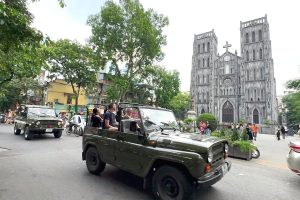Hanoi Food Tour By Russian GAZ69 and USA Jeep