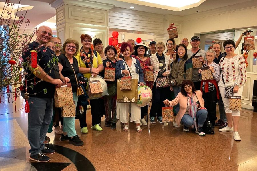 Nhung kicked off the New Year with an enthusiastic meeting with her customers