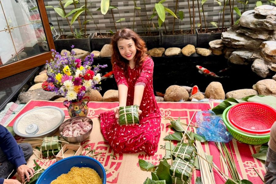 Jessica making traditional sticky rice during Tet
