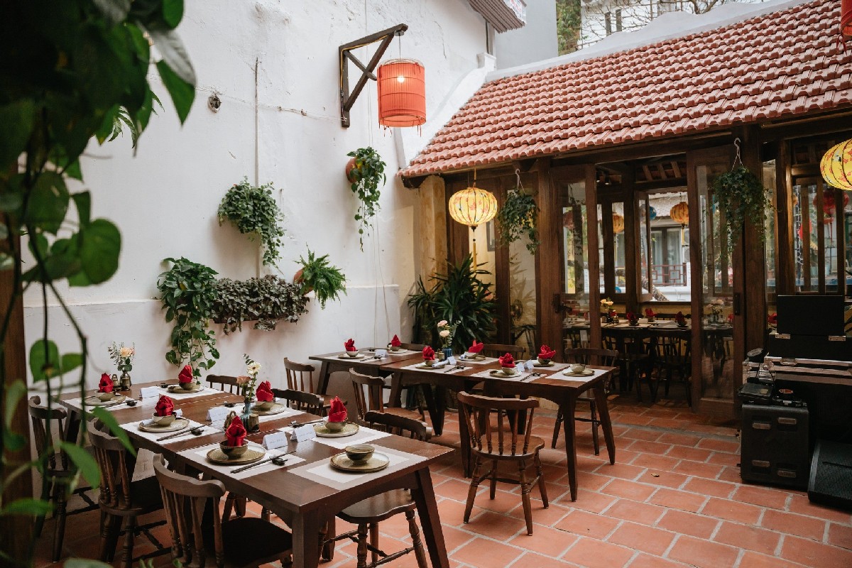 May De Cuisine one of the best restaurants in Old Quarter Hanoi