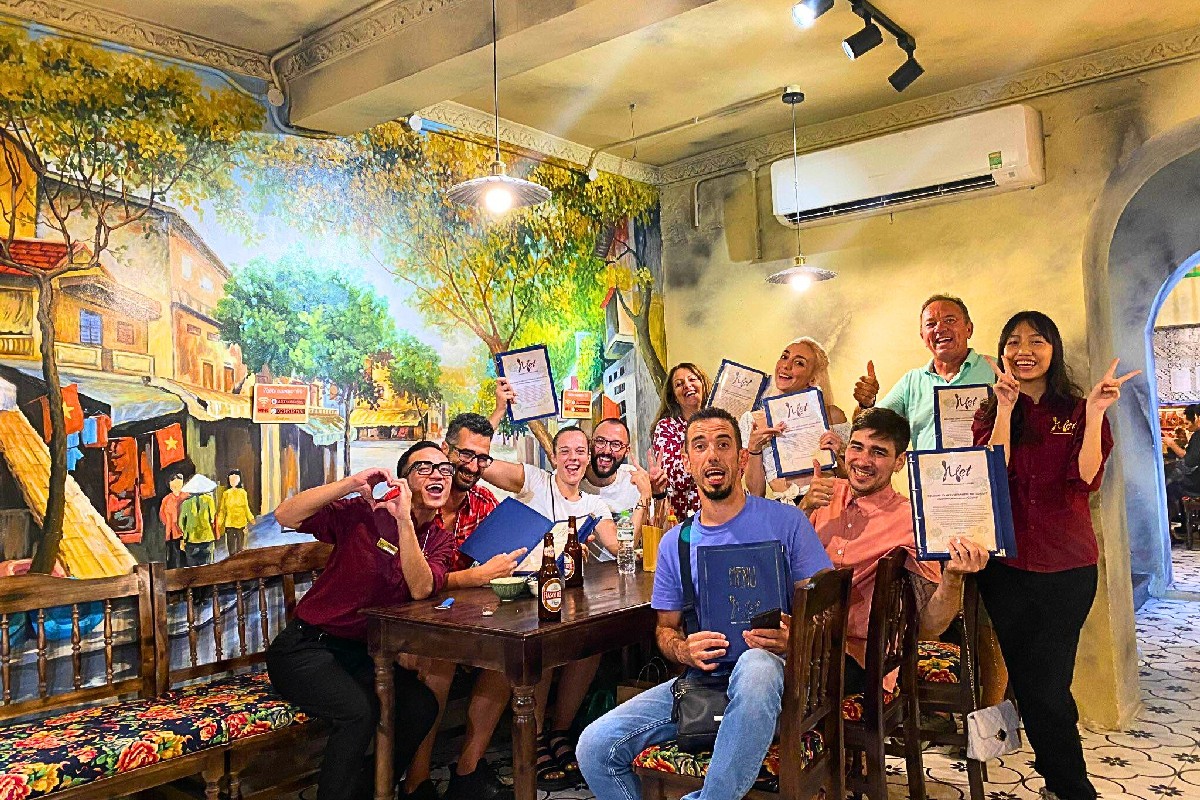 Met Vietnamese restaurant in Hanoi