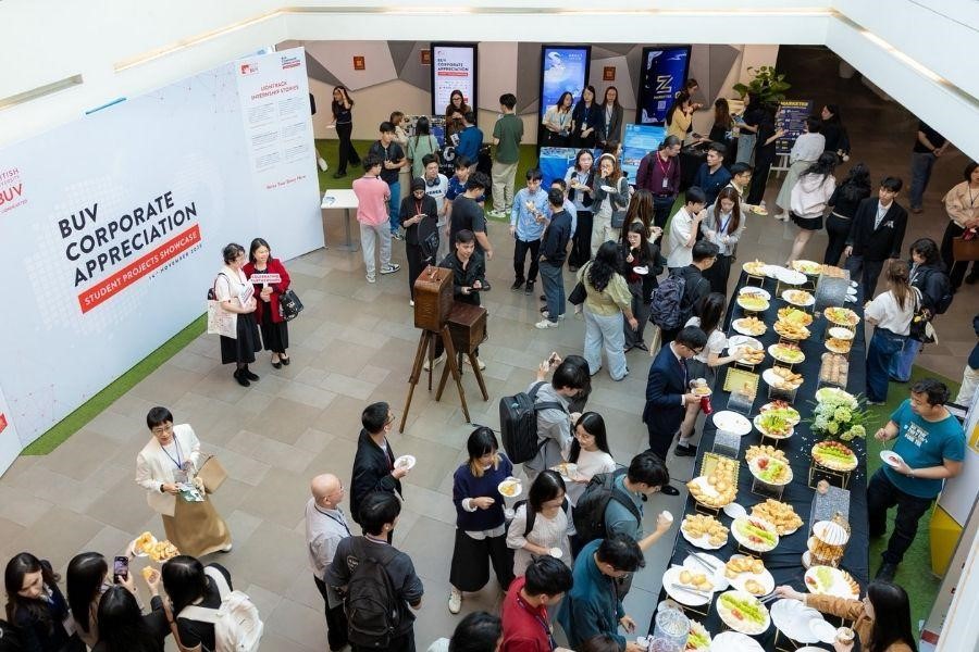 An open space for meeting and conversation after the event