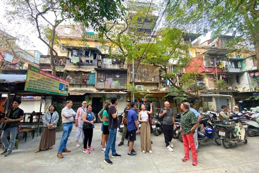 Eviva Tour Vietnam was honored to accompany the Asia Alumni Reunion throughout this journey