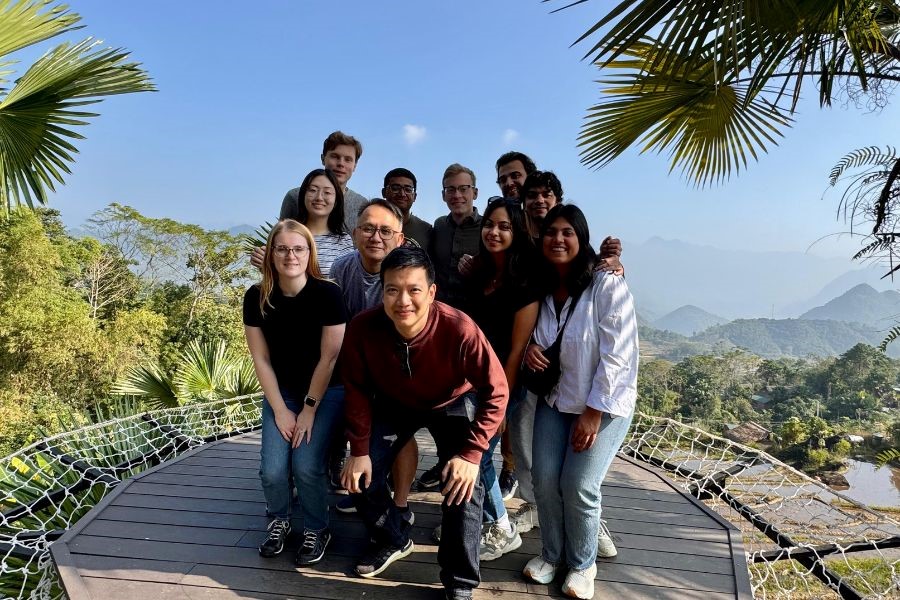 Group photo at Pu Luong Nature Bungalows.