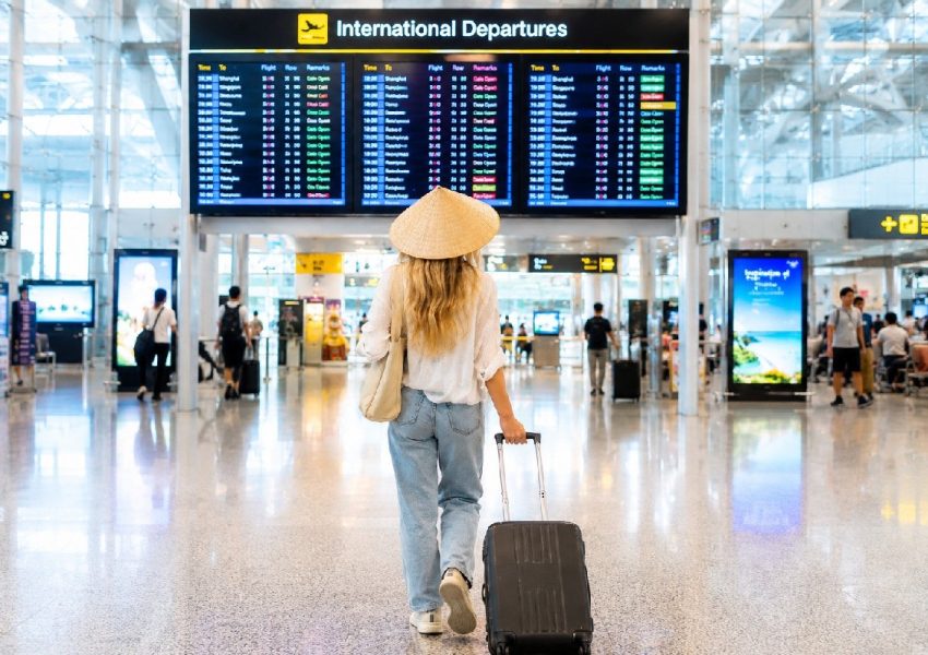 Flights from the Middle East to Vietnam in 2026